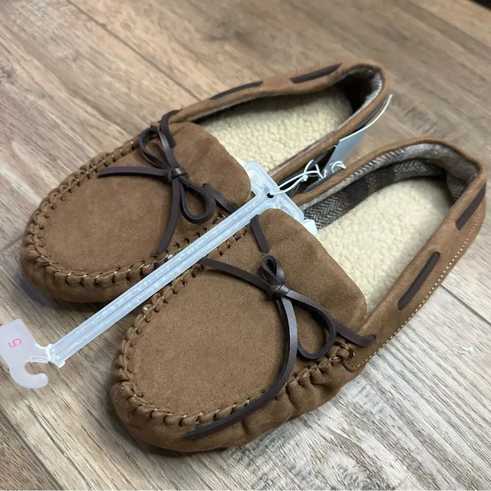 NWT!! Cat & Jack Boy's Faux Suede Brown Moccasin Style Slippers, Lined, Size 5